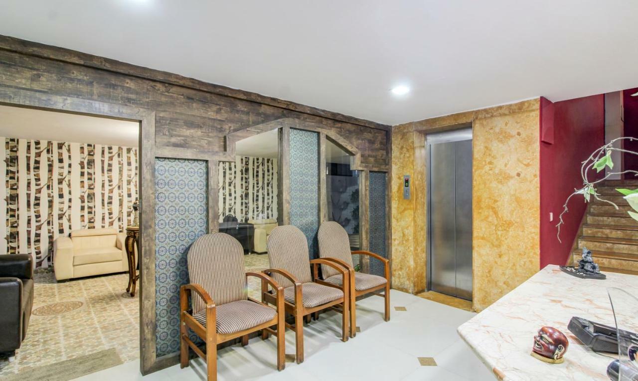 Hotel Treebo Srico, Banjara Hills Hyderabad Exterior foto