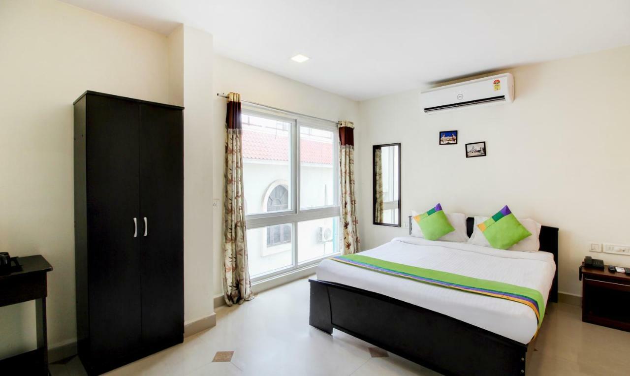 Hotel Treebo Srico, Banjara Hills Hyderabad Exterior foto