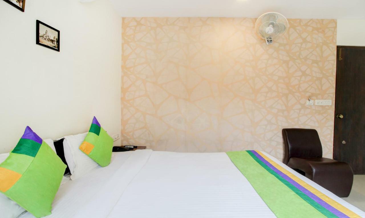 Hotel Treebo Srico, Banjara Hills Hyderabad Exterior foto